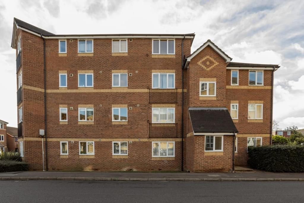Bright &Spacious One Bedroom Flat Off Canary Wharf لندن المظهر الخارجي الصورة