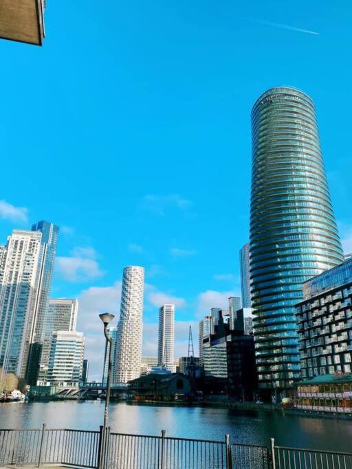 Bright &Spacious One Bedroom Flat Off Canary Wharf لندن المظهر الخارجي الصورة