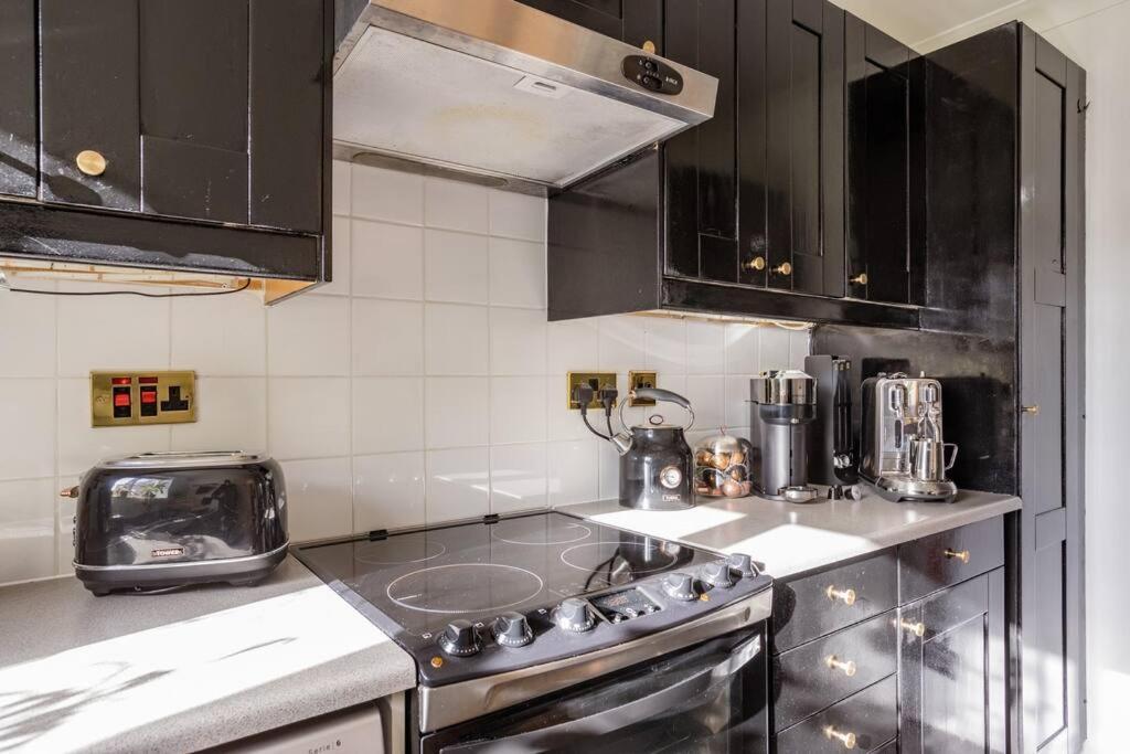 Bright &Spacious One Bedroom Flat Off Canary Wharf لندن المظهر الخارجي الصورة